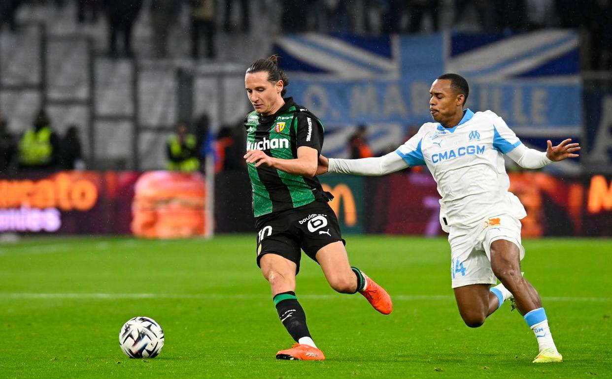 法甲第19轮战罢，榜首易主巴黎圣日耳曼重新掌控争冠主动权